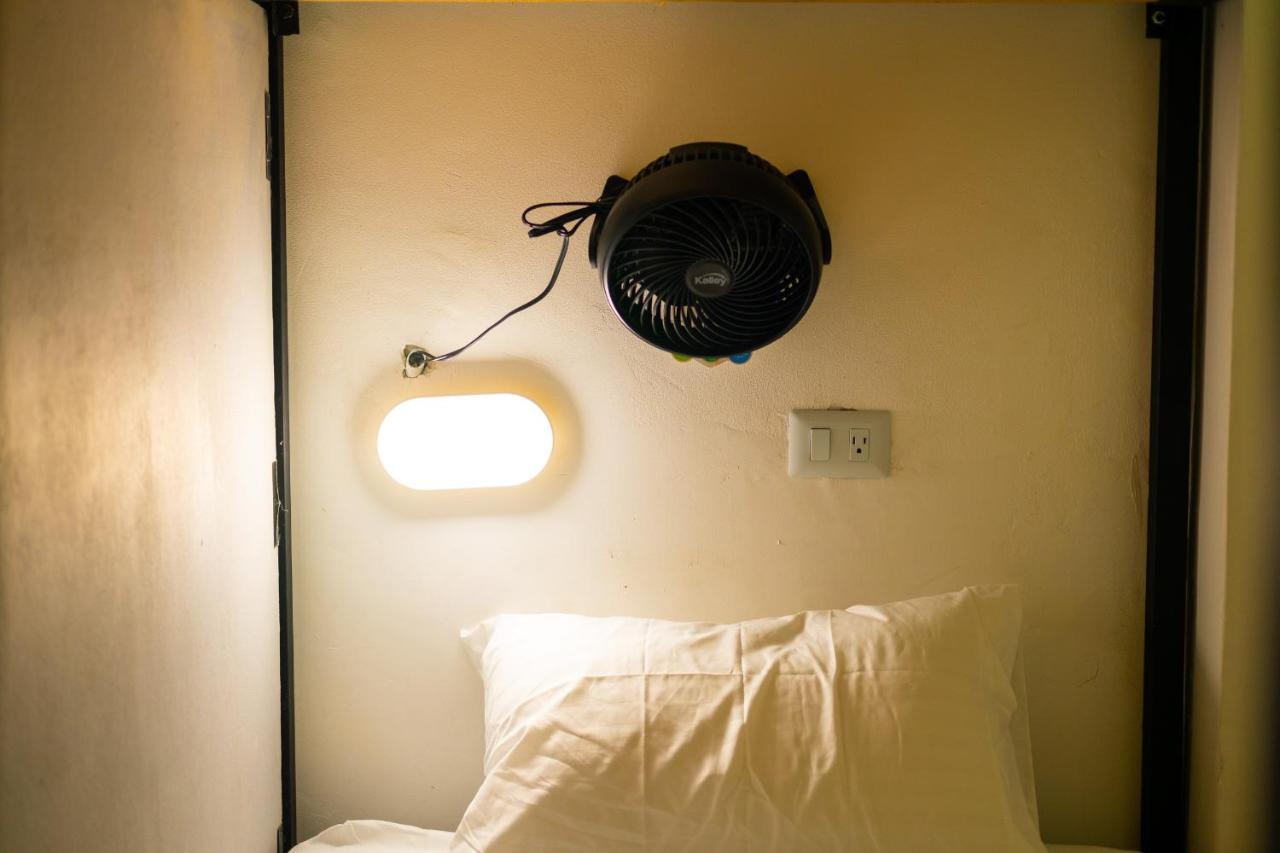 Baku Laureles Hostel Medellín Dış mekan fotoğraf