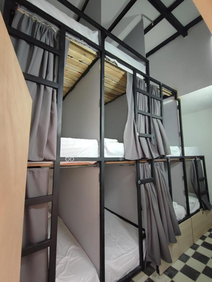 Baku Laureles Hostel Medellín Dış mekan fotoğraf
