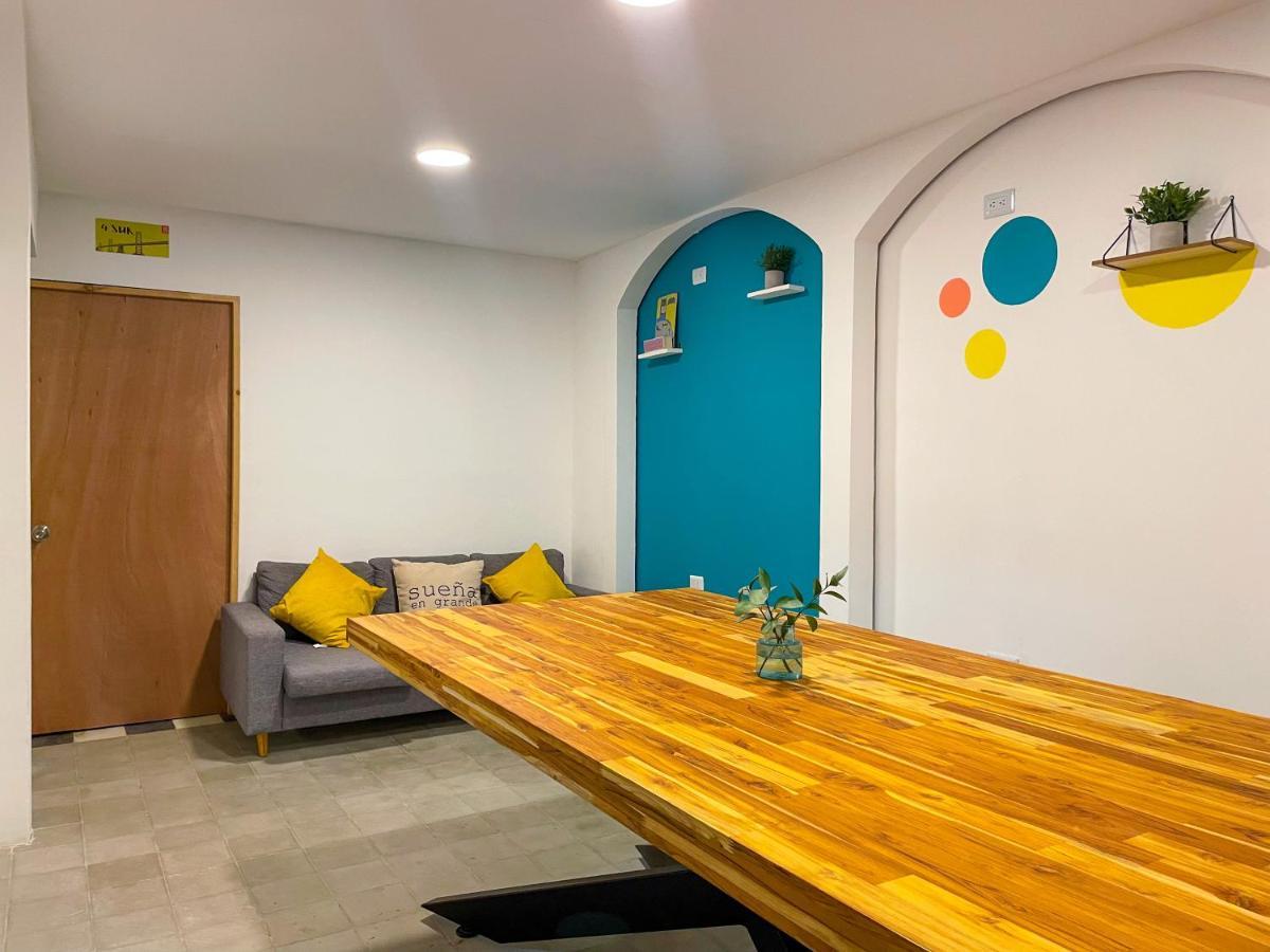 Baku Laureles Hostel Medellín Dış mekan fotoğraf