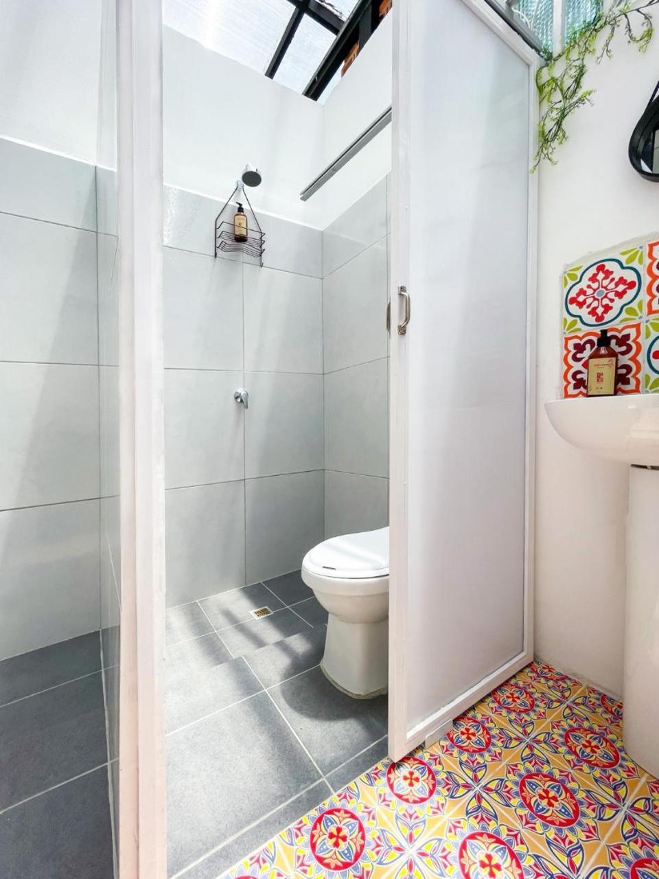 Baku Laureles Hostel Medellín Dış mekan fotoğraf